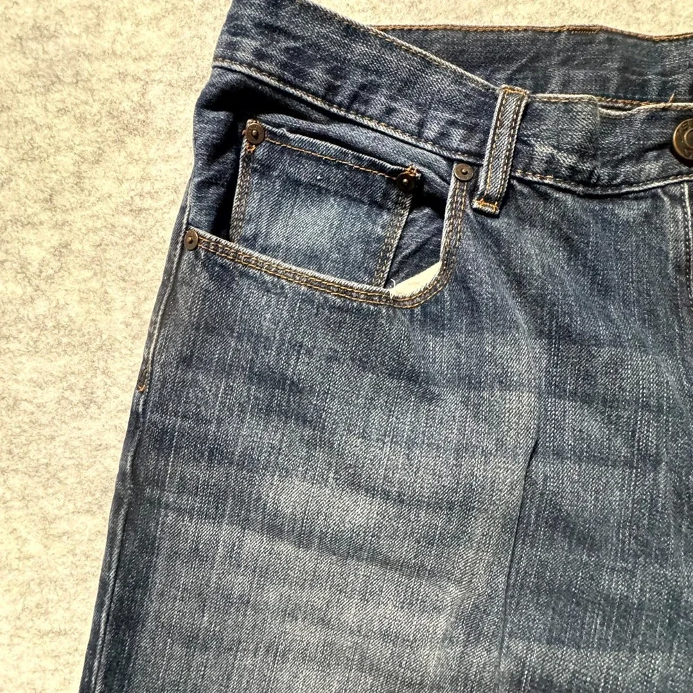 Gap Women's Size 36x30 Short Straight Leg Lightwash Jeans